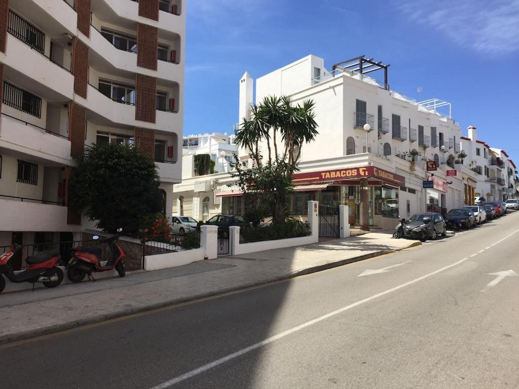 Edificio Verdemar - Stunning 1 Bed Apartment With Pool & Sea Views ネルハ エクステリア 写真