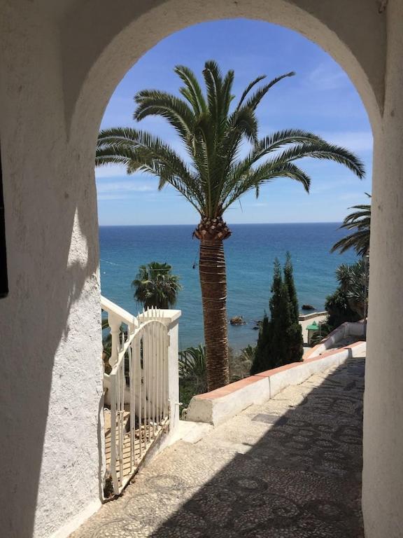 Edificio Verdemar - Stunning 1 Bed Apartment With Pool & Sea Views ネルハ エクステリア 写真