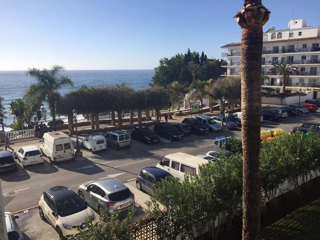 Edificio Verdemar - Stunning 1 Bed Apartment With Pool & Sea Views ネルハ エクステリア 写真